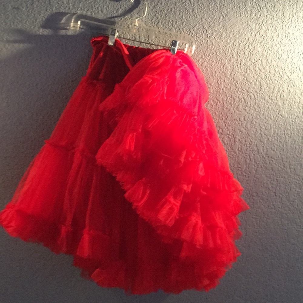 Bettie Page three tier petticoat red